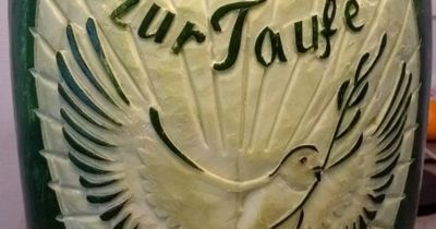 Obstkunst Melone zur Taufe