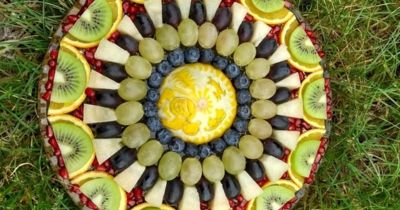Obstkunst Platte Kiwi Trauben Melone23