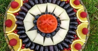 Obstkunst Platte Trauben Orange