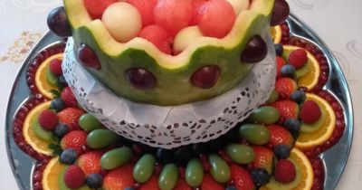 Obstkusntteller Melonenkugeln